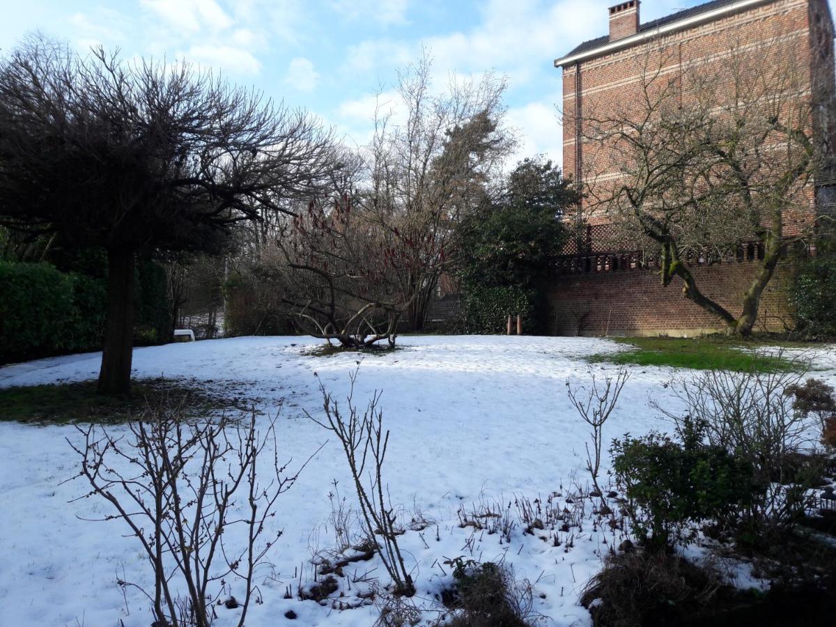Un Grand Jardin En Ville. Chez Guy Uccle 外观 照片
